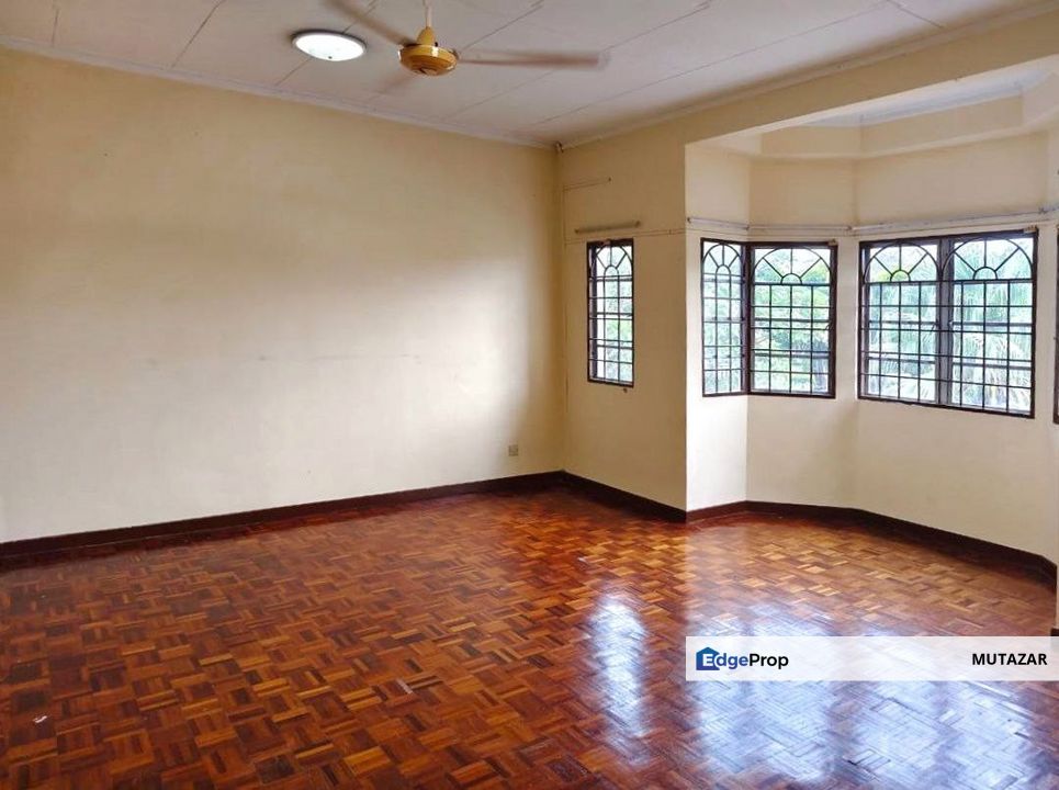 FREEHOLD, Double Storey Terrace House @ USJ 16, Subang Jaya - Big Built Up 2650 sqft, Upgraded 3 Phase Wiring For Sale, Selangor, USJ