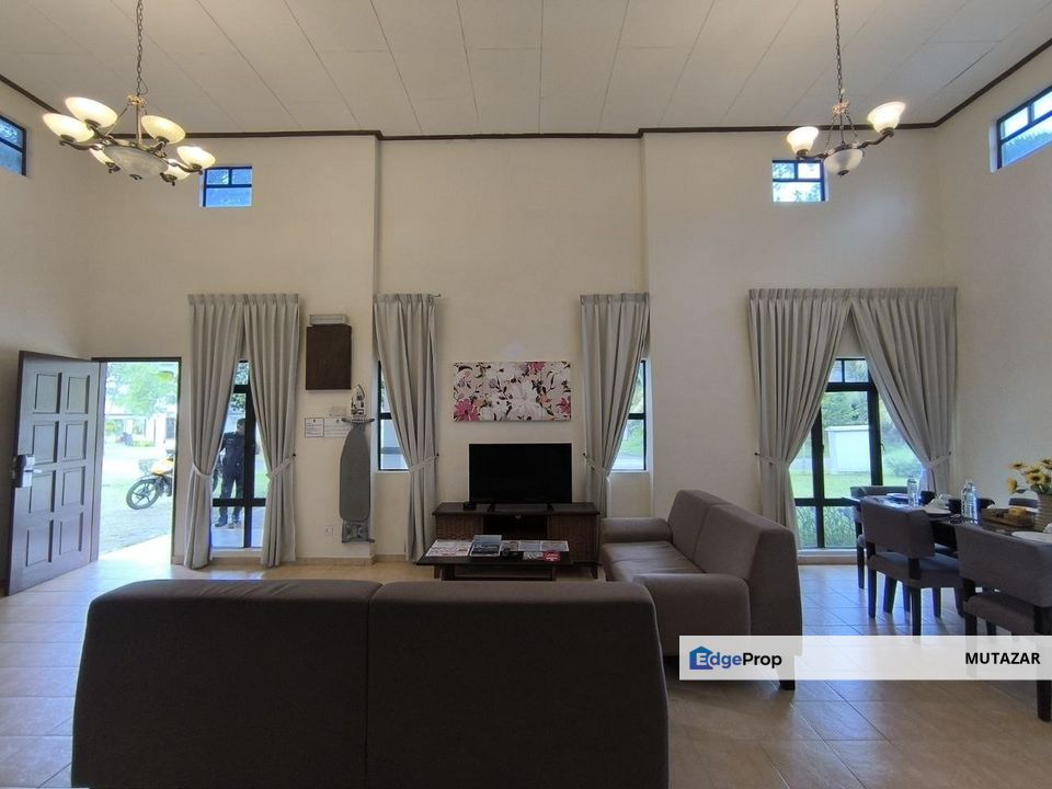 FULLY FURNISHED, Bungalow With Private Pool @ A’Famosa Resort, Melaka - Spacious & Exclusive For Sale, Melaka, Alor Gajah