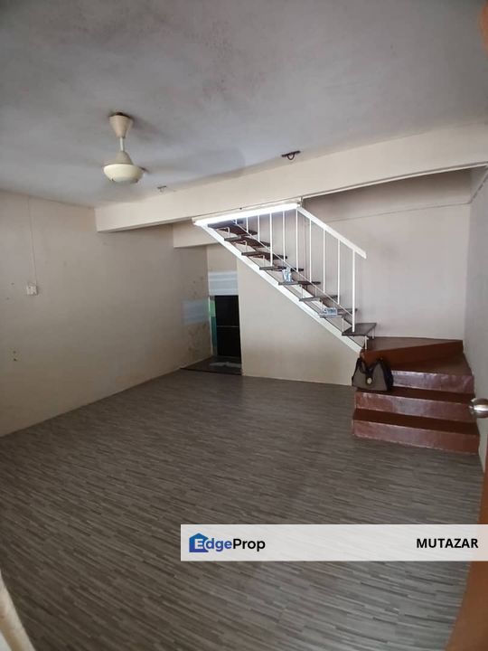 Double Storey Terrace House at Taman Putra, Ampang - Dekat Pelbagai Kemudahan  For Sale, Selangor, Ampang