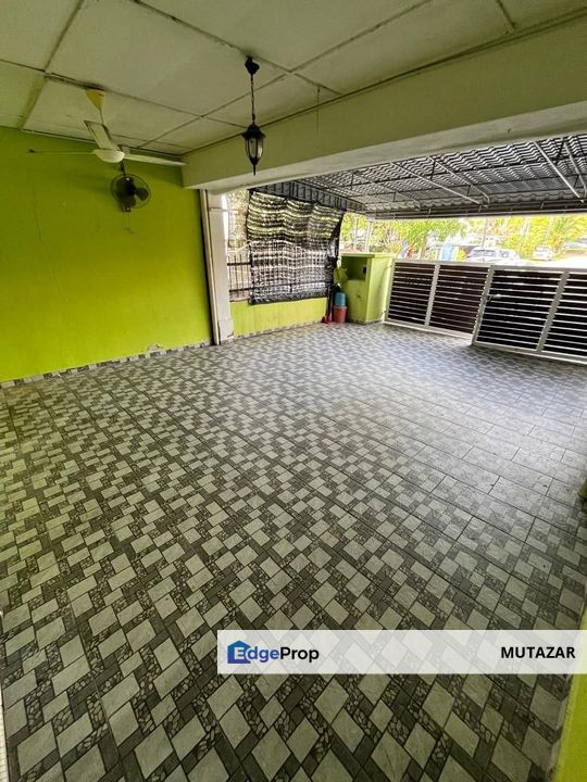 FULLY RENOVATED, Double Storey Terrace House at Taman Seri Mewah, Kajang - Freehold Non Bumi Lot For Sale, Selangor, Kajang