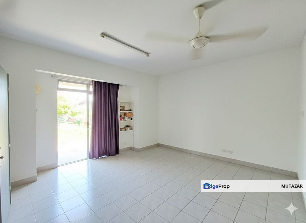 END LOT, Double Storey Terrace House @ PUJ 7 Puncak Jalil, Seri Kembangan - 10 Feet Extra Land at Backyard For Sale, Selangor, Seri Kembangan