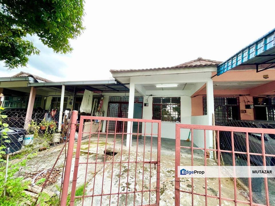 Single Storey Terrace House at Bandar Rinching Seksyen 2, Semenyih - Facing Open For Sale, Selangor, Semenyih