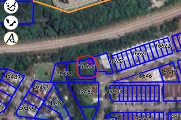 FREEHOLD Bungalow Land at Taman Meringin Indah, Kajang - Near Country Heights  FOR SALE