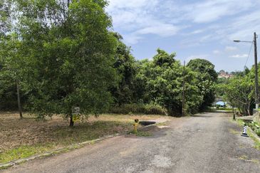 Bungalow Land @ Desa Putra, Sg Merab - Lokasi Strategik Atas Bukit, Dekat Putrajaya For Sale