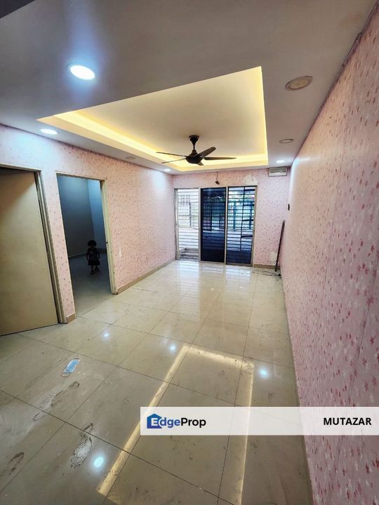 FREEHOLD, Single Storey Terrace House @ Taman Greenwood, Gombak - Fully Extended & Renovated For Sale, Selangor, Gombak