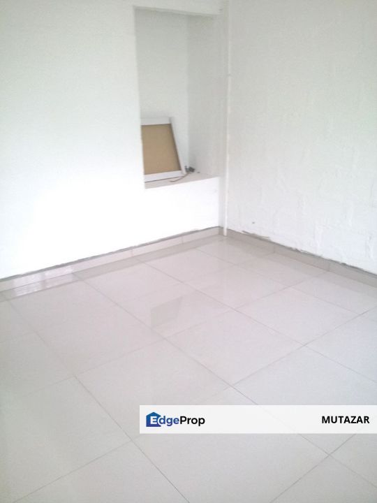 FREEHOLD, Double Storey Terrace House @ Taman Sri Gombak, Selangor - Dekat Pelbagai Kemudahan For Sale, Selangor, Batu Caves 