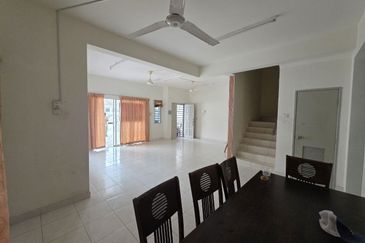 Taman Tasik Semenyih (Lake Residence)