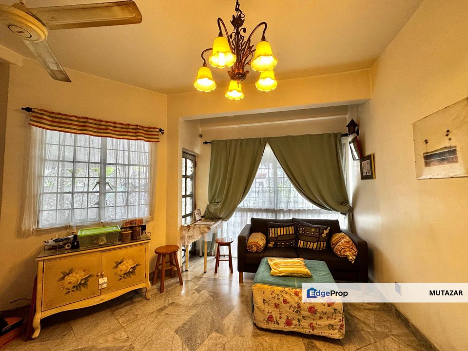 CHEAPEST, End Lot Double Storey Terrace House in USJ 12, Subang Jaya, Near Amenities For Sale, Selangor, USJ