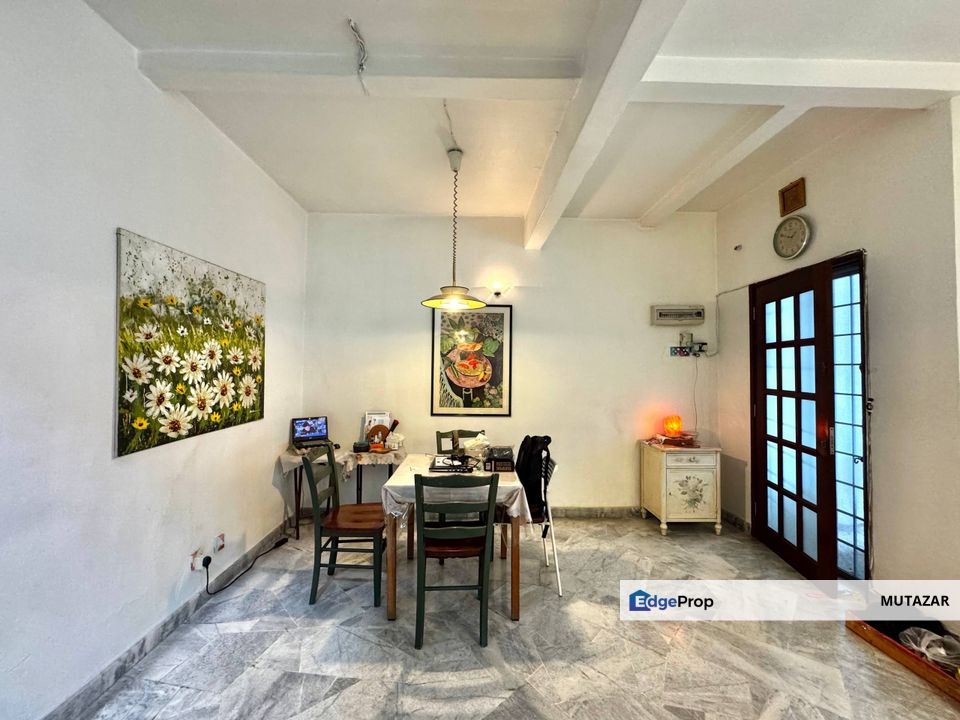 CHEAPEST, End Lot Double Storey Terrace House in USJ 12, Subang Jaya, Near Amenities For Sale, Selangor, USJ