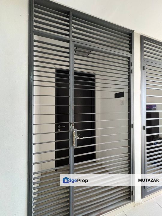 CHEAPEST PRICE & BIGGEST SIZE !!! Kiara Plaza Service Residence @ Semenyih - Facing Swimming Pool  For Sale, Selangor, Semenyih