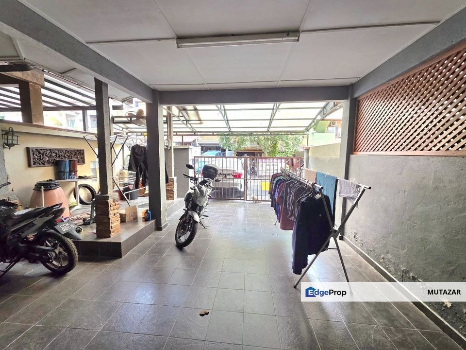 FREEHOLD, Double Storey Terrace House @ Taman Sinaran, Balakong - Fully Renovated  For Sale, Selangor, Balakong
