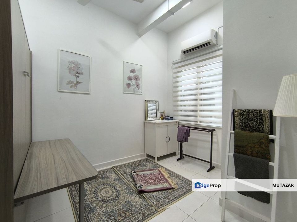 FREEHOLD, 3-Storey Terrace House @ Taman Kantan Permata, Kajang - Facing Open, Extended Kitchen For Sale, Selangor, Kajang