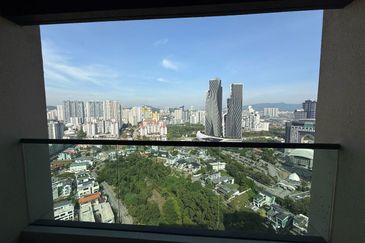 Residensi Solaris Parq