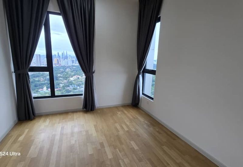 Residensi Solaris Parq