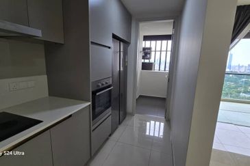 Residensi Solaris Parq