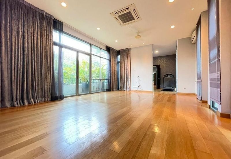 The Residence, Mont Kiara