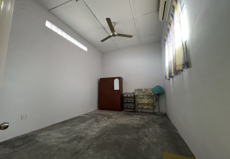 Bangsar, Kuala Lumpur 1.5 storey link house for rent