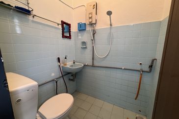 Bangsar, Kuala Lumpur 1.5 storey link house for rent