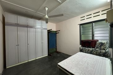 Bangsar, Kuala Lumpur 1.5 storey link house for rent