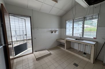 SS22, PETALING JAYA DOUBLE SSTOREY HOUSE FOR SALE