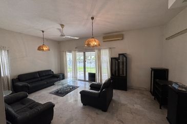 SS22, PETALING JAYA DOUBLE SSTOREY HOUSE FOR SALE
