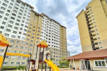Putra Suria Residency Apartment