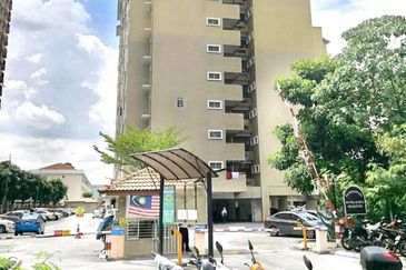 Putra Suria Residency Apartment