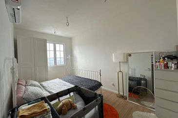 Tuan 2egacy (Tuan Residency 2)