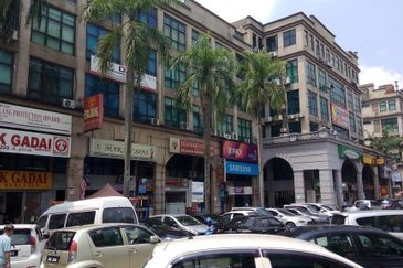 Sentul Raya Boulevard