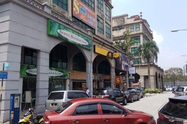 Sentul Raya Boulevard