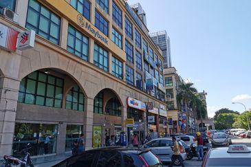 Sentul Raya Boulevard