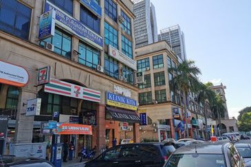 Sentul Raya Boulevard