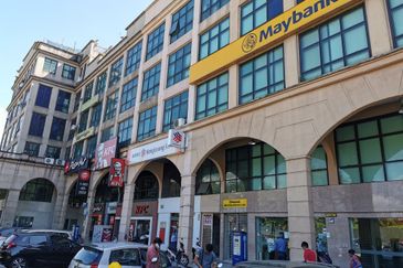 Sentul Raya Boulevard