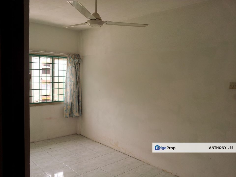 Taman Pertama Cheras | Freehold | Apartment | For Sale | 10 mins walk to MRT station | 4 Rooms 2 Baths | 1323 sqft, Kuala Lumpur, Cheras