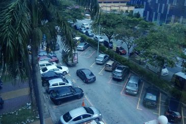 Sentul Raya Boulevard