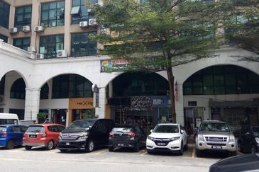 Sentul Raya Boulevard