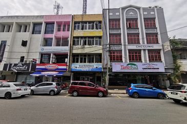 Jalan Haji Salleh