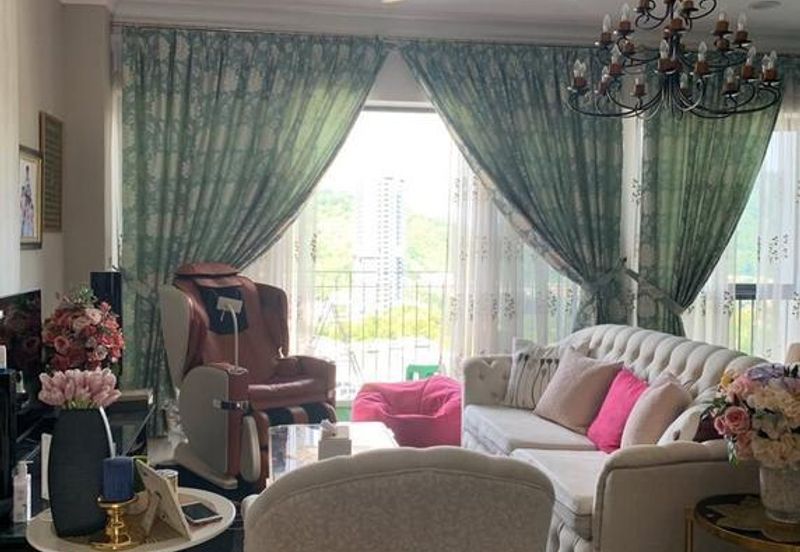 16 Quartz Melawati Condominium