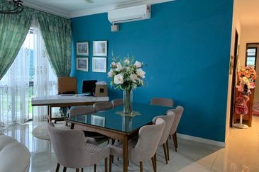 16 Quartz Melawati Condominium