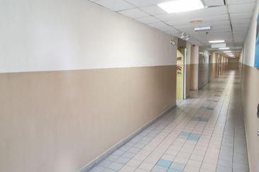 Wisma Zelan(Number One Business Centre)