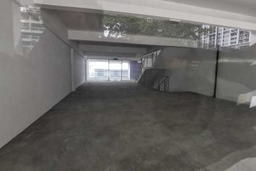 Hexa Commercial Centre