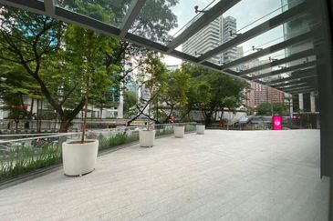 Menara AIA Sentral (formerly Menara Standard Chartered)