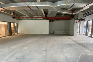 Menara AIA Sentral (formerly Menara Standard Chartered)