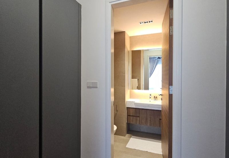 Aria Luxury Residence