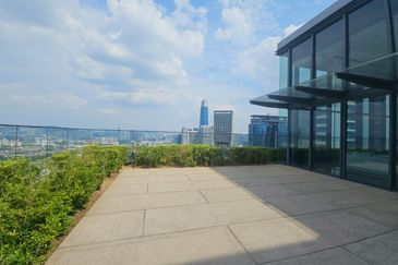 Aria Luxury Residence