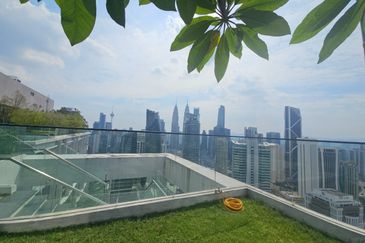 Aria Luxury Residence