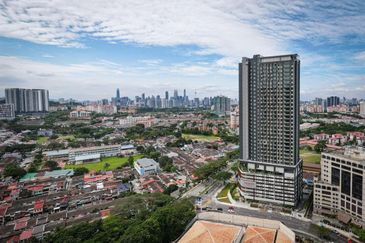 Sinaran Residensi by Binastra (Sinaran Wangsa Maju)
