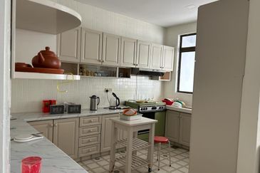 Jalan Bunga Anggerik 