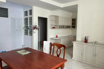 Jalan Bunga Anggerik 