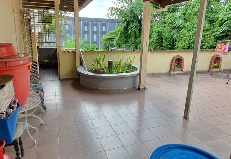 Jalan Bunga Anggerik 